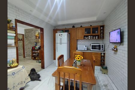 Casa à venda com 315m², 3 quartos e 3 vagasCozinha - Torneira