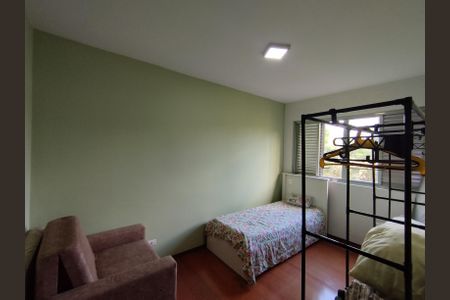 Casa à venda com 315m², 3 quartos e 3 vagasQuarto 
