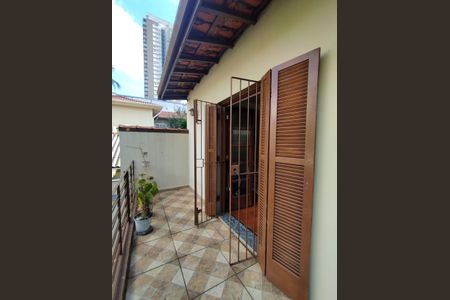 Casa à venda com 315m², 3 quartos e 3 vagasVaranda da Suíte 