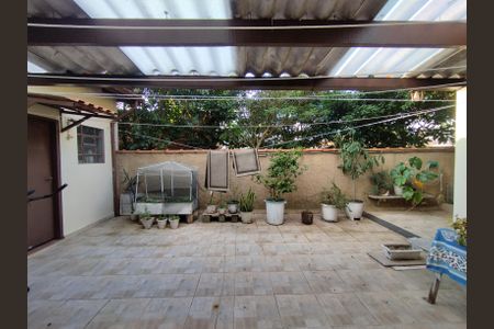 Casa à venda com 315m², 3 quartos e 3 vagasQuintal 