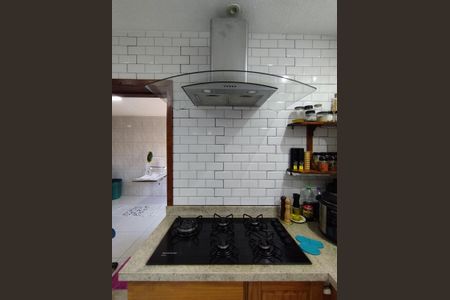 Casa à venda com 315m², 3 quartos e 3 vagasCozinha - Torneira