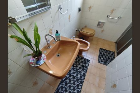Casa à venda com 315m², 3 quartos e 3 vagasBanheiro - torneira