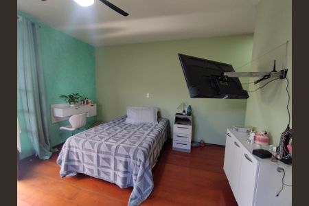 Casa à venda com 315m², 3 quartos e 3 vagasSuíte 
