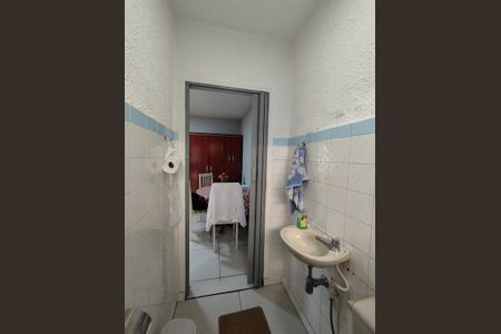 Casa à venda com 315m², 3 quartos e 3 vagasBanheiro - torneira