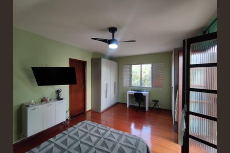 Casa à venda com 315m², 3 quartos e 3 vagasSuíte 
