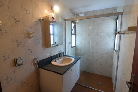 Apartamento para alugar com 65m², 2 quartos e 1 vagaBanheiro