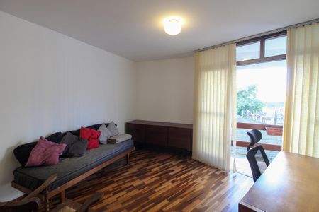 Apartamento para alugar com 65m², 2 quartos e 1 vagaSala