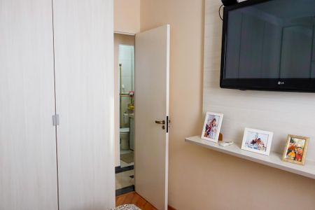 Apartamento à venda com 65m², 3 quartos e 1 vagaQuarto 2