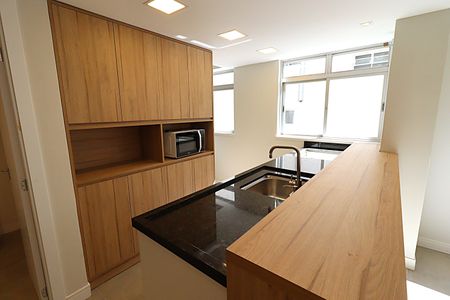 Apartamento à venda com 67m², 2 quartos e 1 vagaCozinha - Armários