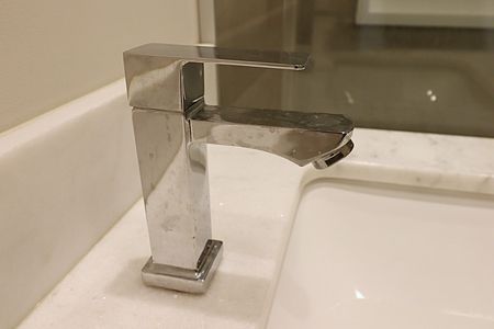 Apartamento à venda com 67m², 2 quartos e 1 vagaBanheiro - torneira