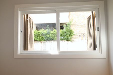 Apartamento à venda com 67m², 2 quartos e 1 vagaJanela do Quarto 1