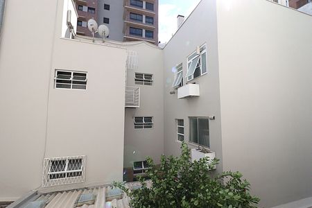 Vista da Sala de apartamento à venda com 2 quartos, 67m² em Petrópolis, Porto Alegre