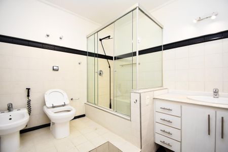 Apartamento para alugar com 230m², 3 quartos e 2 vagasbanheiro quarto 3