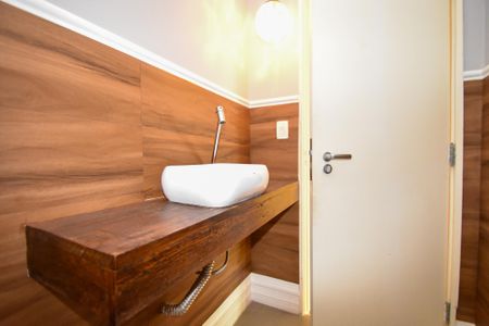 Apartamento para alugar com 230m², 3 quartos e 2 vagaslavabo