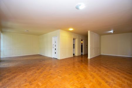 Apartamento para alugar com 230m², 3 quartos e 2 vagassala 2