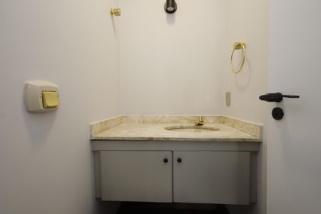 Apartamento à venda com 232m², 5 quartos e 3 vagasLavabo