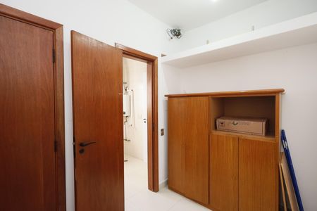 Apartamento à venda com 232m², 5 quartos e 3 vagasQuarto 5