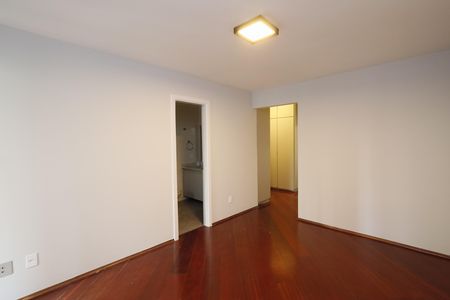 Apartamento à venda com 232m², 5 quartos e 3 vagasSuíte 2