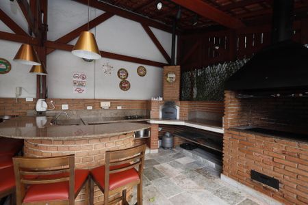 Apartamento à venda com 232m², 5 quartos e 3 vagasÁrea comum - Churrasqueira