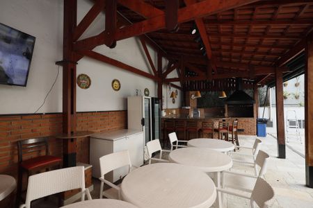 Apartamento à venda com 232m², 5 quartos e 3 vagasÁrea comum - Churrasqueira