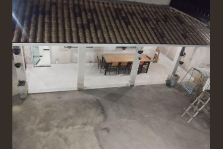 Casa à venda com 260m², 3 quartos e 2 vagas Casa à venda com 260m², 3 quartos e 2 vagasÁrea externa