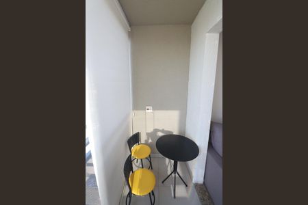 Varanda  de apartamento para alugar com 2 quartos, 47m² em Parque Edu Chaves, São Paulo