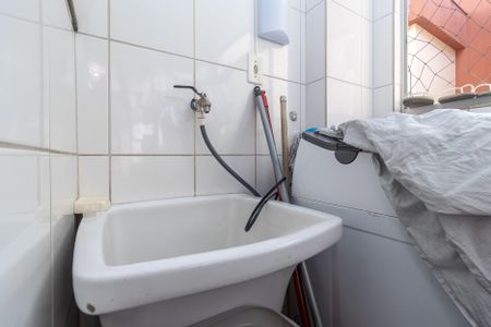 Apartamento à venda com 80m², 3 quartos e 2 vagasCozinha e Área de Serviço