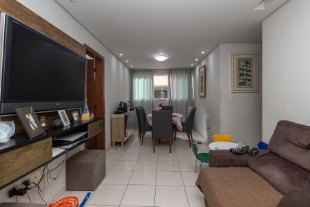 Sala de apartamento à venda com 3 quartos, 80m² em Santa Monica, Belo Horizonte