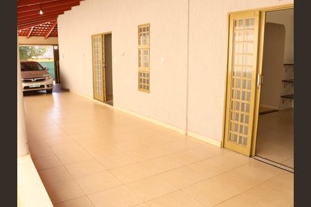 Casa para alugar com 300m², 3 quartos e 4 vagasGaragem