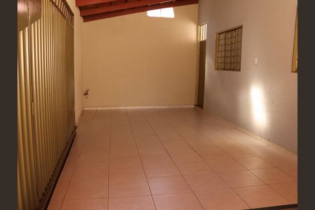 Casa para alugar com 300m², 3 quartos e 4 vagasGaragem