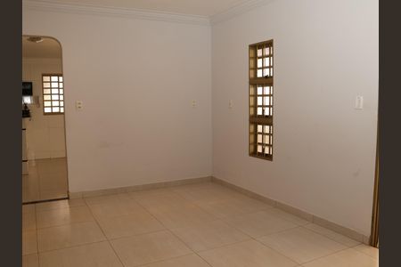 Sala de casa para alugar com 3 quartos, 300m² em Residencial Mansoes Paraiso, Goiânia