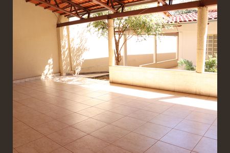 Casa para alugar com 300m², 3 quartos e 4 vagasSacada