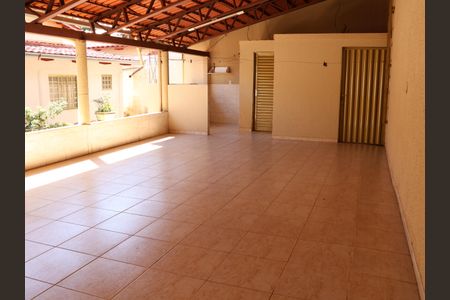 Casa para alugar com 300m², 3 quartos e 4 vagasSacada