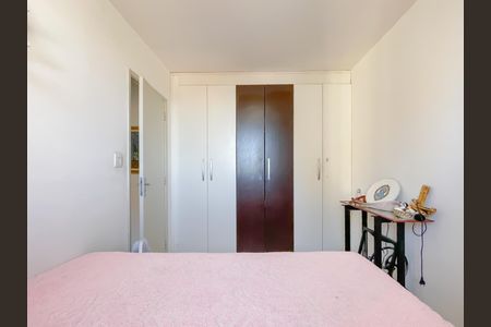 Quarto 1 de apartamento para alugar com 2 quartos, 55m² em Jardim Roberto, Osasco