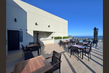 Apartamento à venda com 98m², 3 quartos e 2 vagas Apartamento à venda com 98m², 3 quartos e 2 vagasÁrea comum