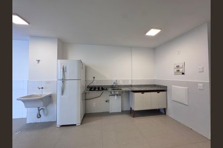 Apartamento à venda com 98m², 3 quartos e 2 vagas Apartamento à venda com 98m², 3 quartos e 2 vagasCozinha e Área de Serviço