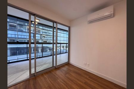 Apartamento à venda com 98m², 3 quartos e 2 vagas Apartamento à venda com 98m², 3 quartos e 2 vagasQuarto 2