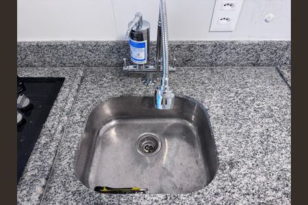 Apartamento à venda com 98m², 3 quartos e 2 vagas Apartamento à venda com 98m², 3 quartos e 2 vagasCozinha e Área de Serviço