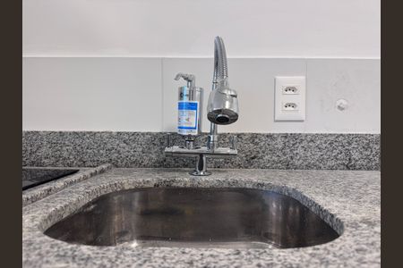 Apartamento à venda com 98m², 3 quartos e 2 vagas Apartamento à venda com 98m², 3 quartos e 2 vagasCozinha e Área de Serviço