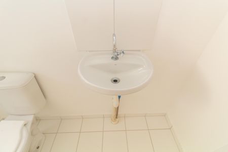 Apartamento para alugar com 47m², 2 quartos e sem vaga Apartamento para alugar com 47m², 2 quartos e sem vagaBanheiro