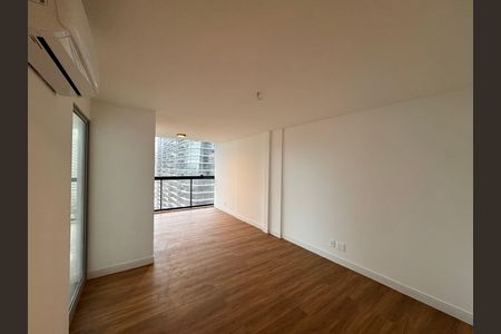 Apartamento à venda com 119m², 3 quartos e 2 vagasSuíte