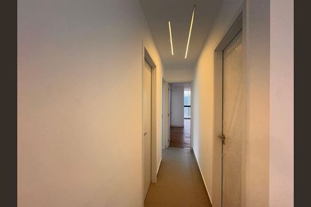 Apartamento à venda com 119m², 3 quartos e 2 vagasCorredor