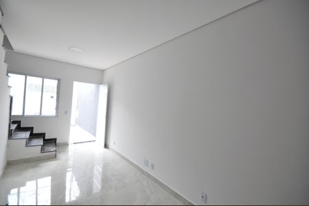 Casa para alugar com 80m², 3 quartos e 1 vagaSala