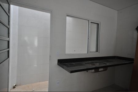 Casa para alugar com 80m², 3 quartos e 1 vagaCozinha