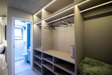 Apartamento para alugar com 47m², 1 quarto e 1 vagaCloset da suíte
