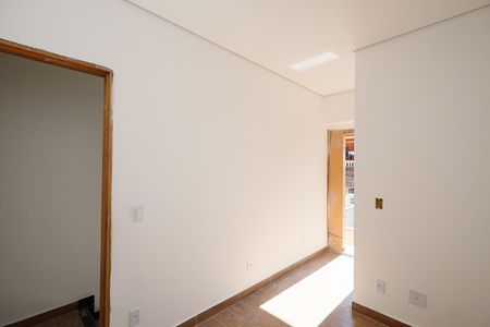 Casa à venda com 80m², 3 quartos e 1 vagaSuíte