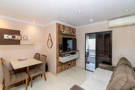 Sala de apartamento para alugar com 2 quartos, 67m² em Ramos, Rio de Janeiro