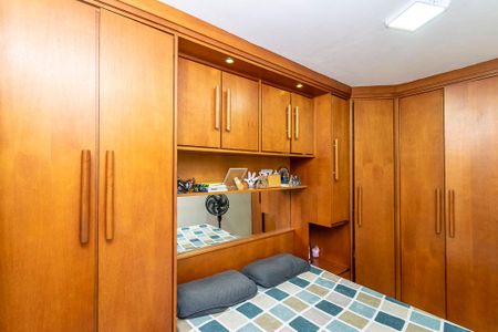 Apartamento à venda com 67m², 2 quartos e 1 vagaSuíte - Armário