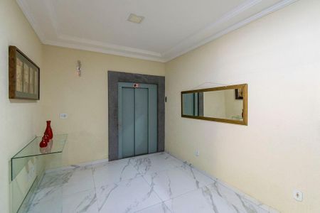 Apartamento à venda com 67m², 2 quartos e 1 vagaÁrea comum - Hall do elevador