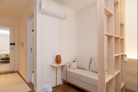 Sala de kitnet/studio para alugar com 1 quarto, 27m² em Bela Vista, São Paulo